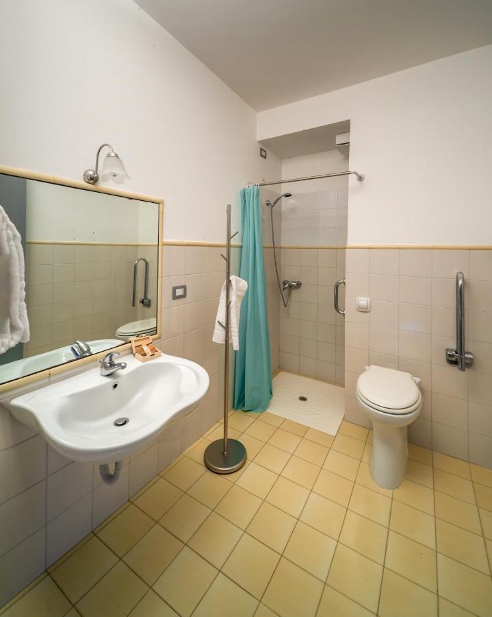 Recchi Franceschini Bike Hotel Last - Minute - Availability Montalto delle Marche 外观 照片
