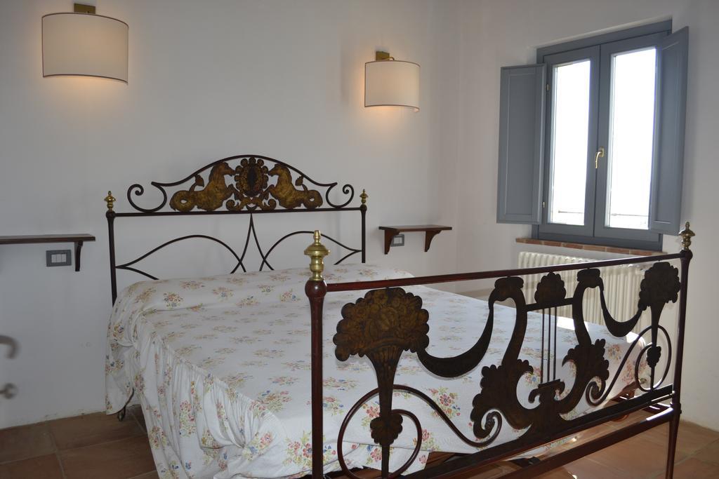 Recchi Franceschini Bike Hotel Last - Minute - Availability Montalto delle Marche 客房 照片